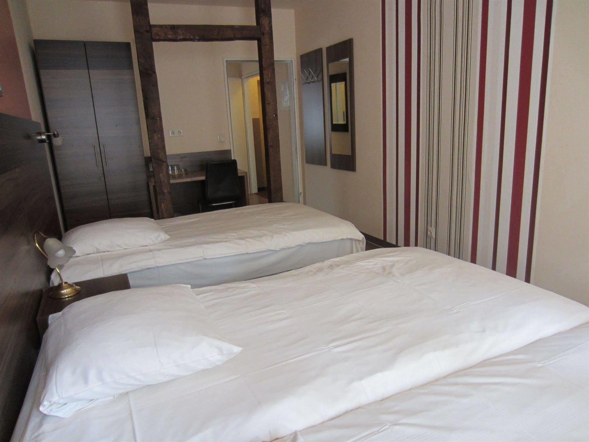 Hotel Altduesseldorf Pokój zdjęcie